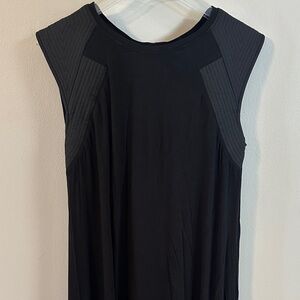BCBGMaxAzria Classic Black dress sleeveless loose fit